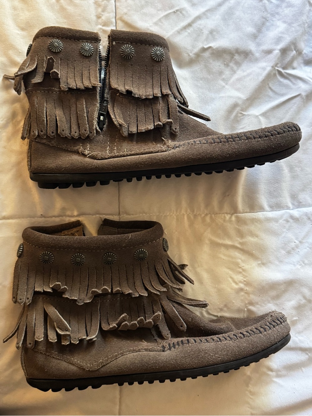 Minnetonka Grey Suede Moccasin Logo Interior